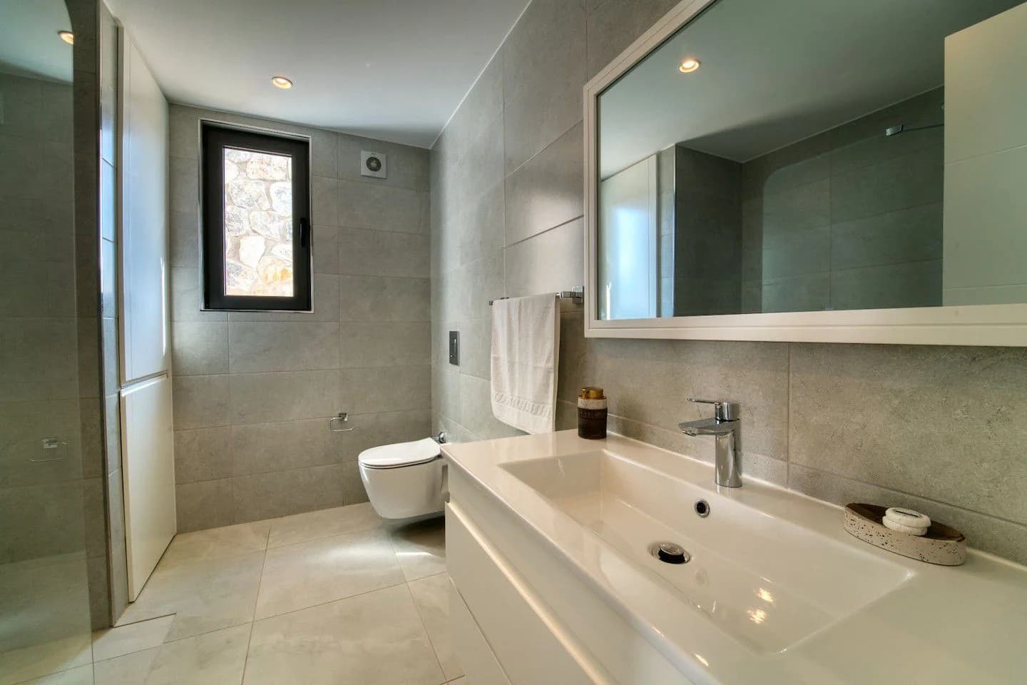 evergreen-112-interior-36