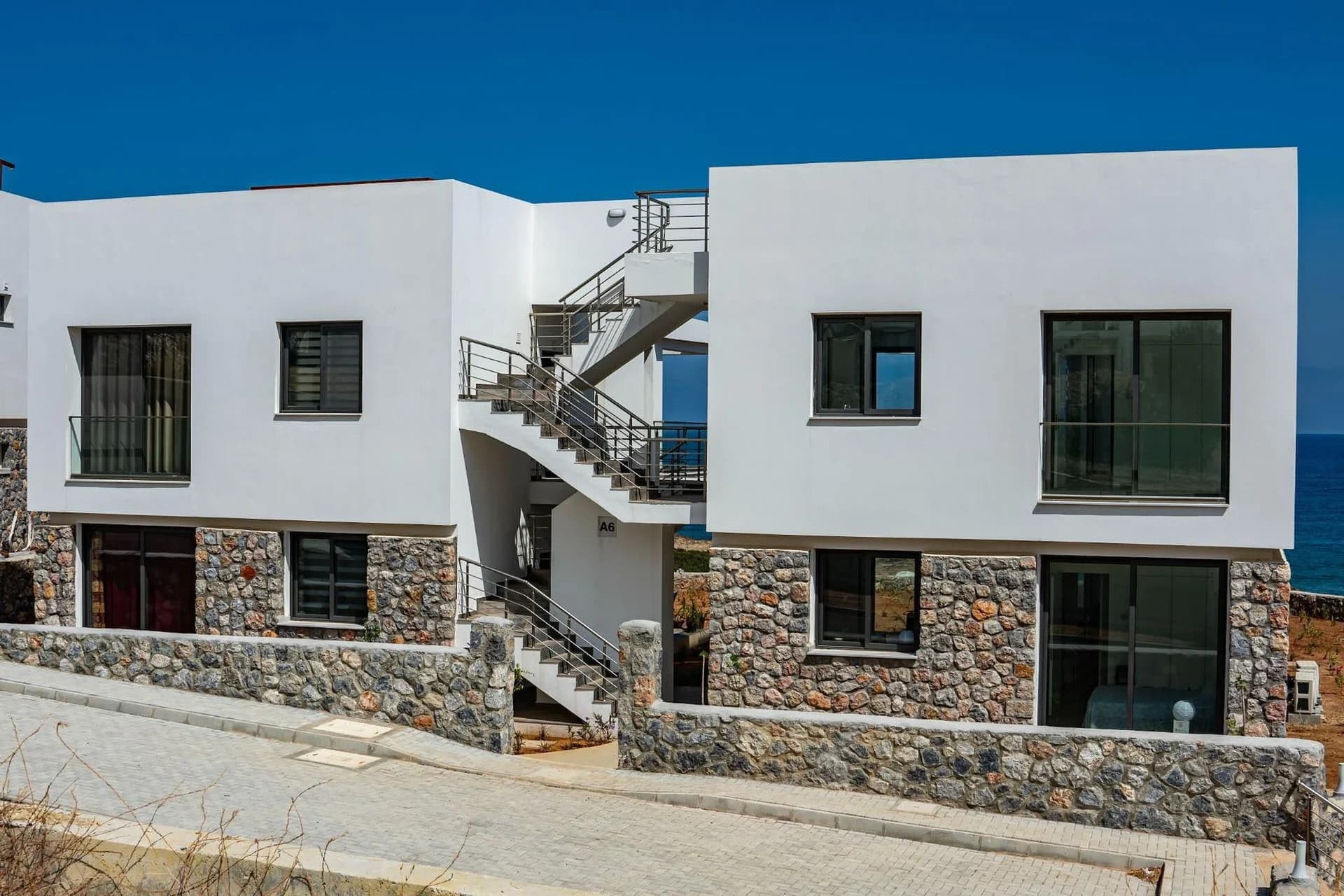 evergreen-2-exterior-11