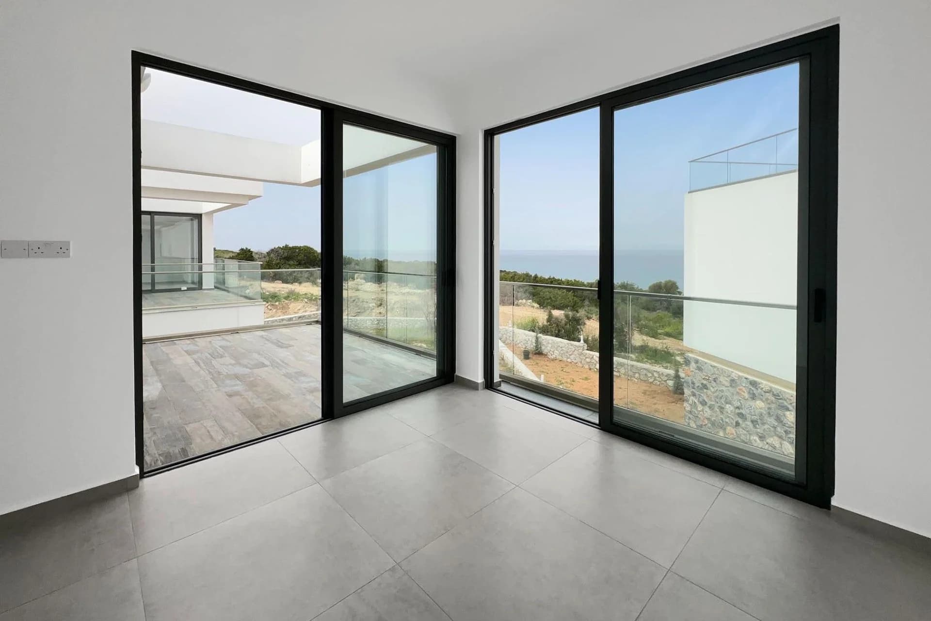 evergreen-2-interior-37