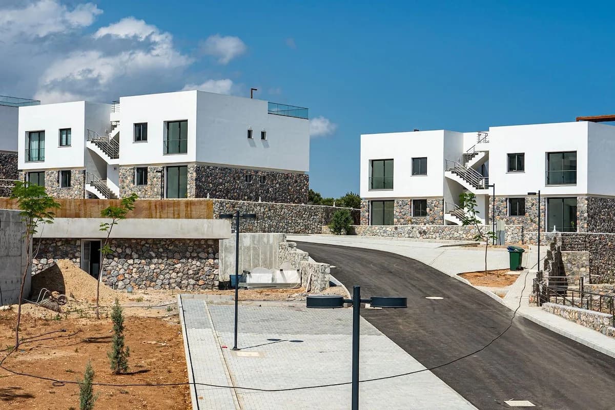 evergreen-2-exterior-15