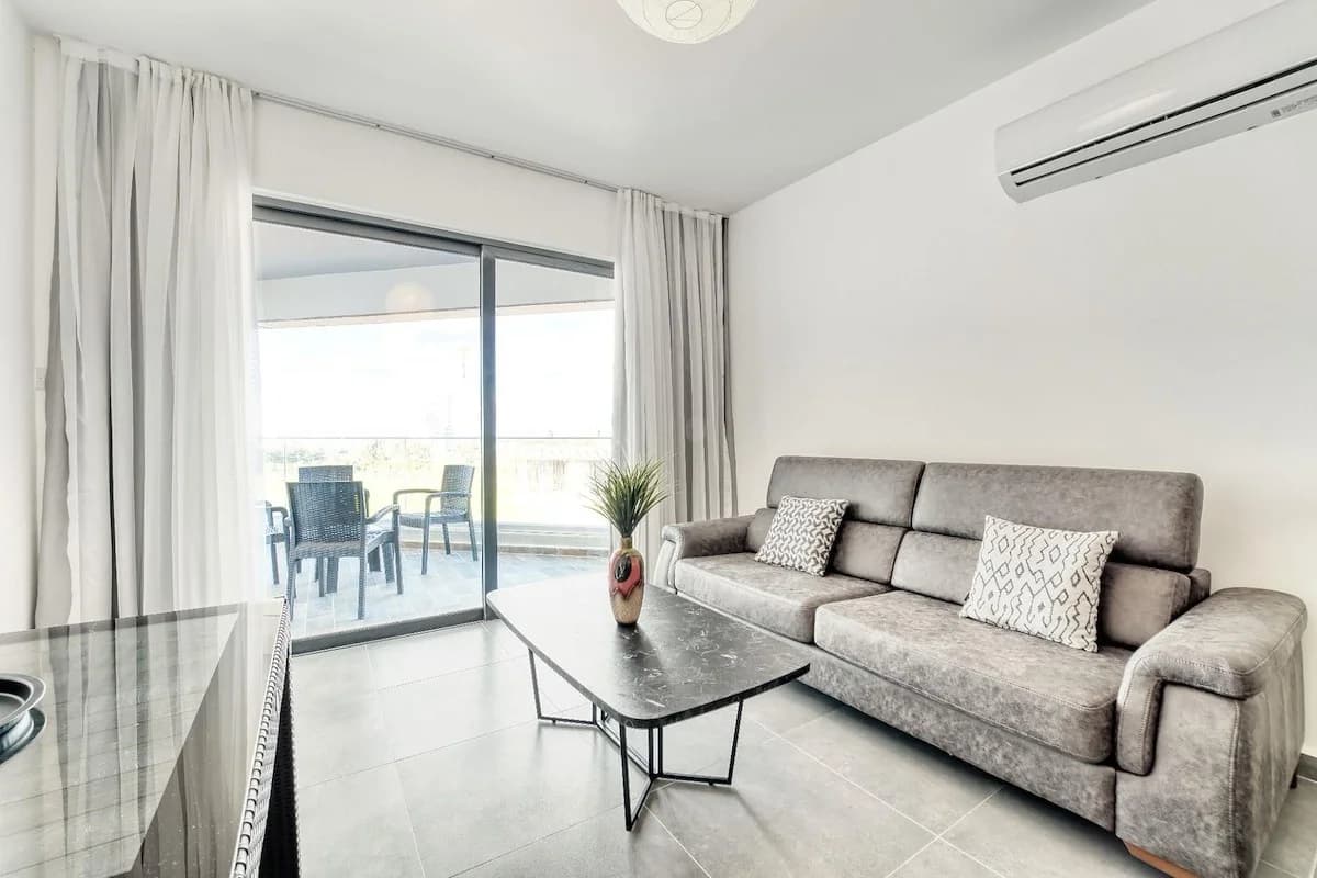 evergreen-215-interior-24