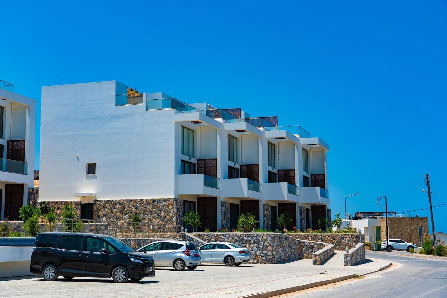 evergreen-221-exterior-8