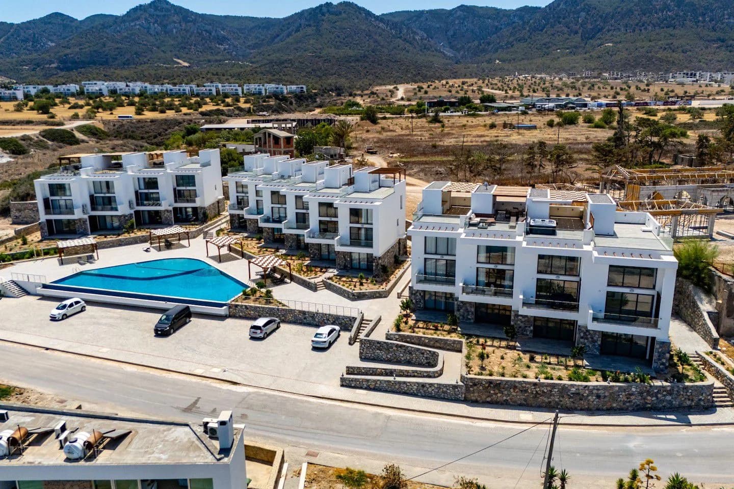 evergreen-221-exterior-4