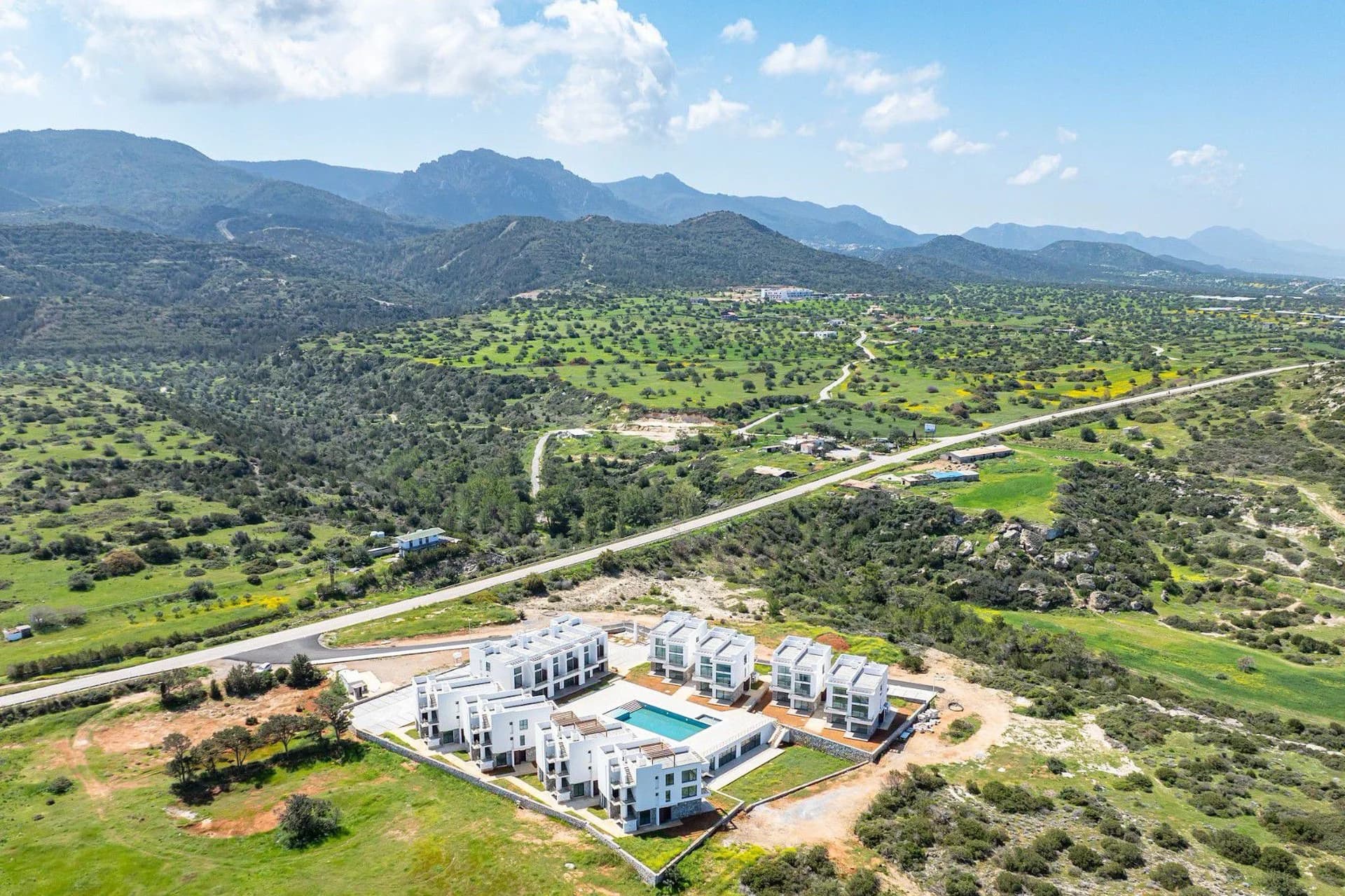 evergreen-25-exterior-4