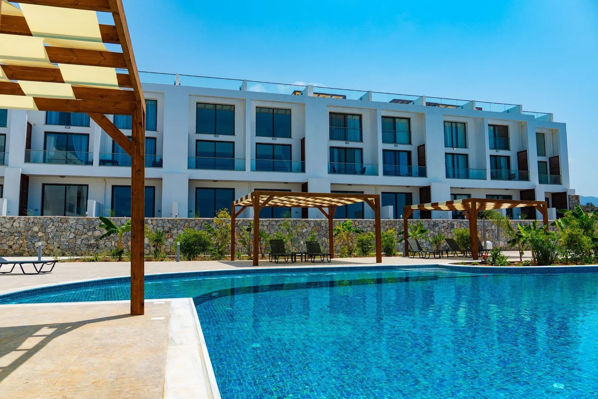 evergreen-3-exterior-13