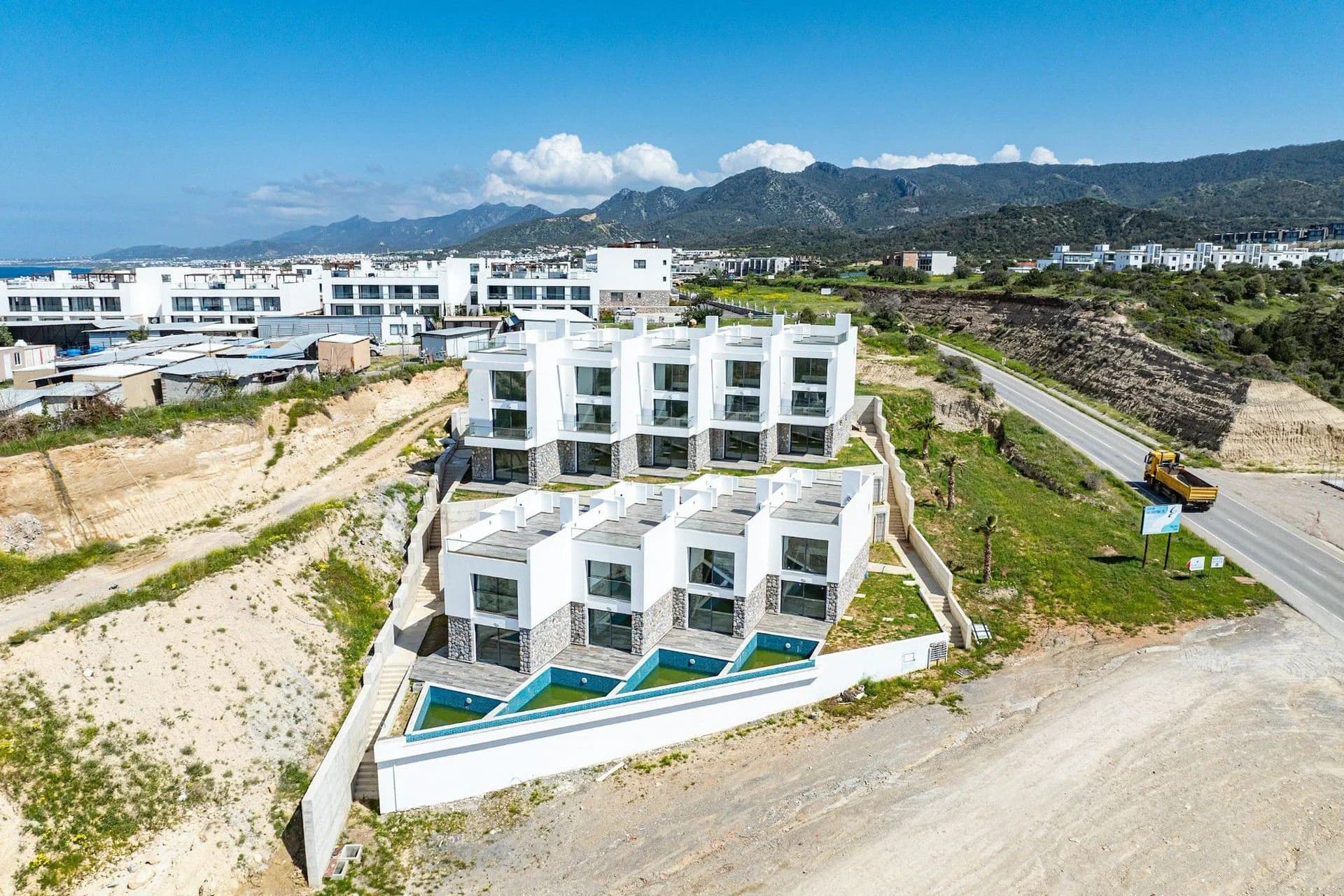 evergreen-447-exterior-3