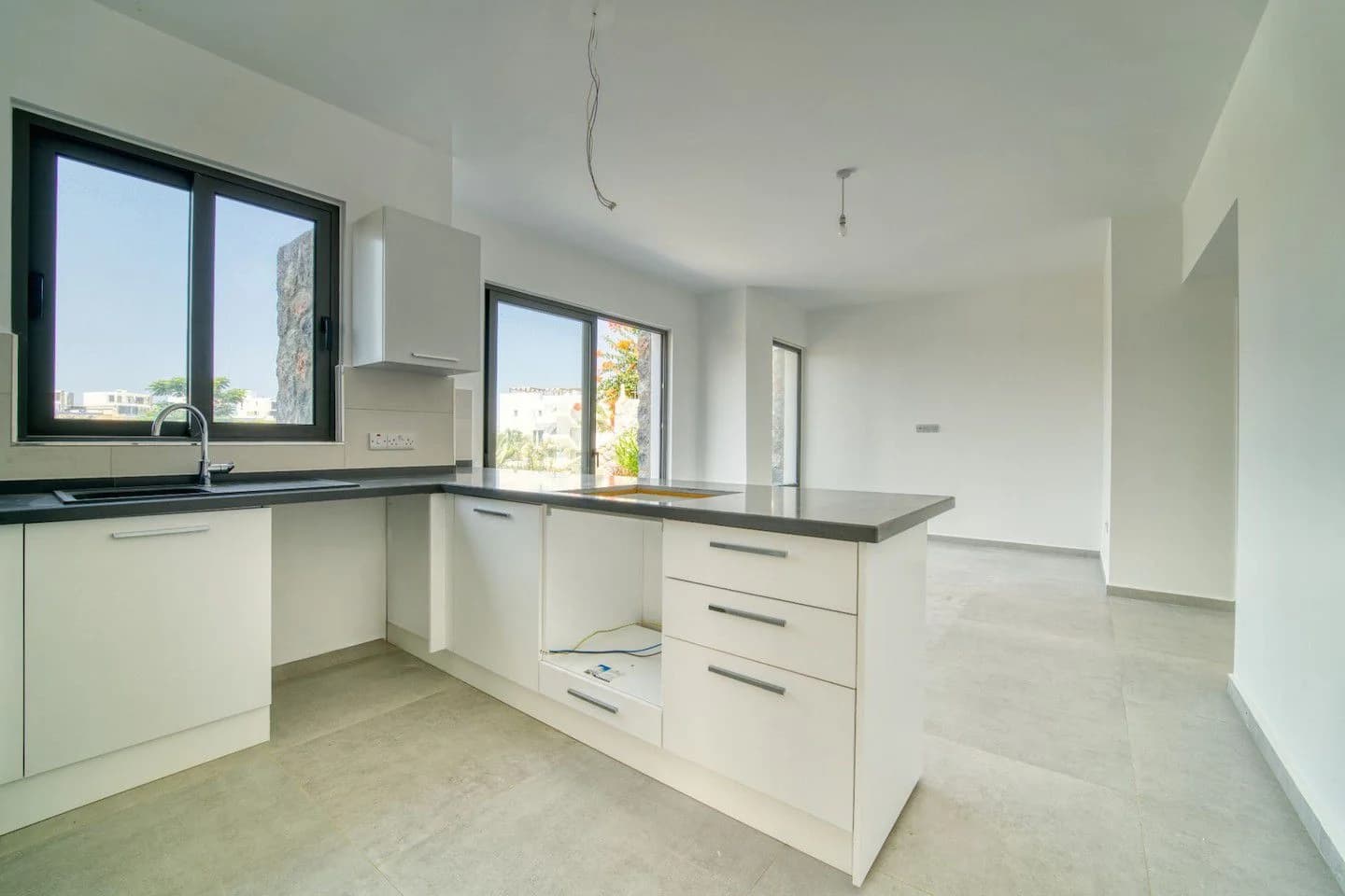 evergreen-448-interior-8