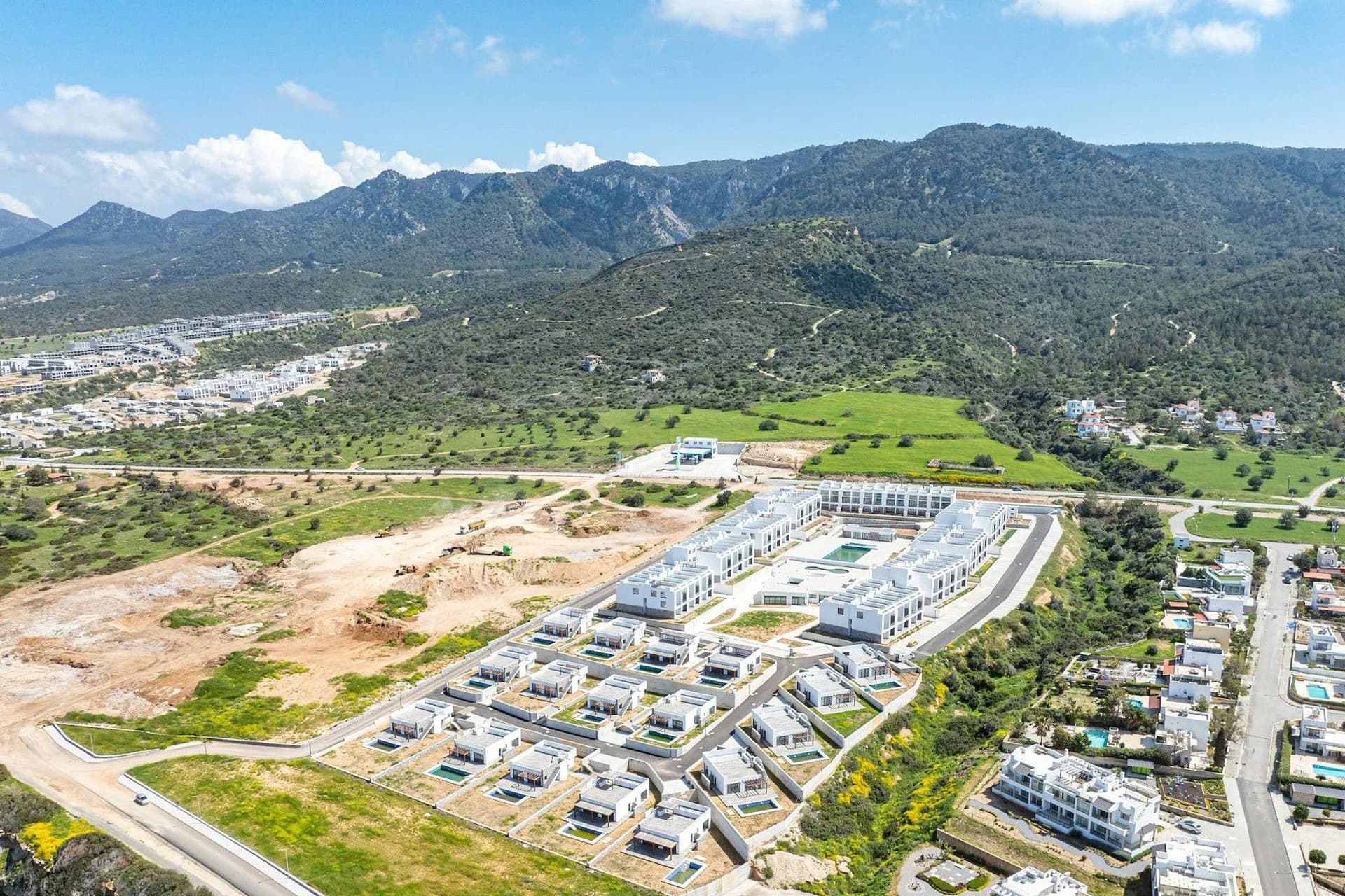 evergreen-5-exterior-5