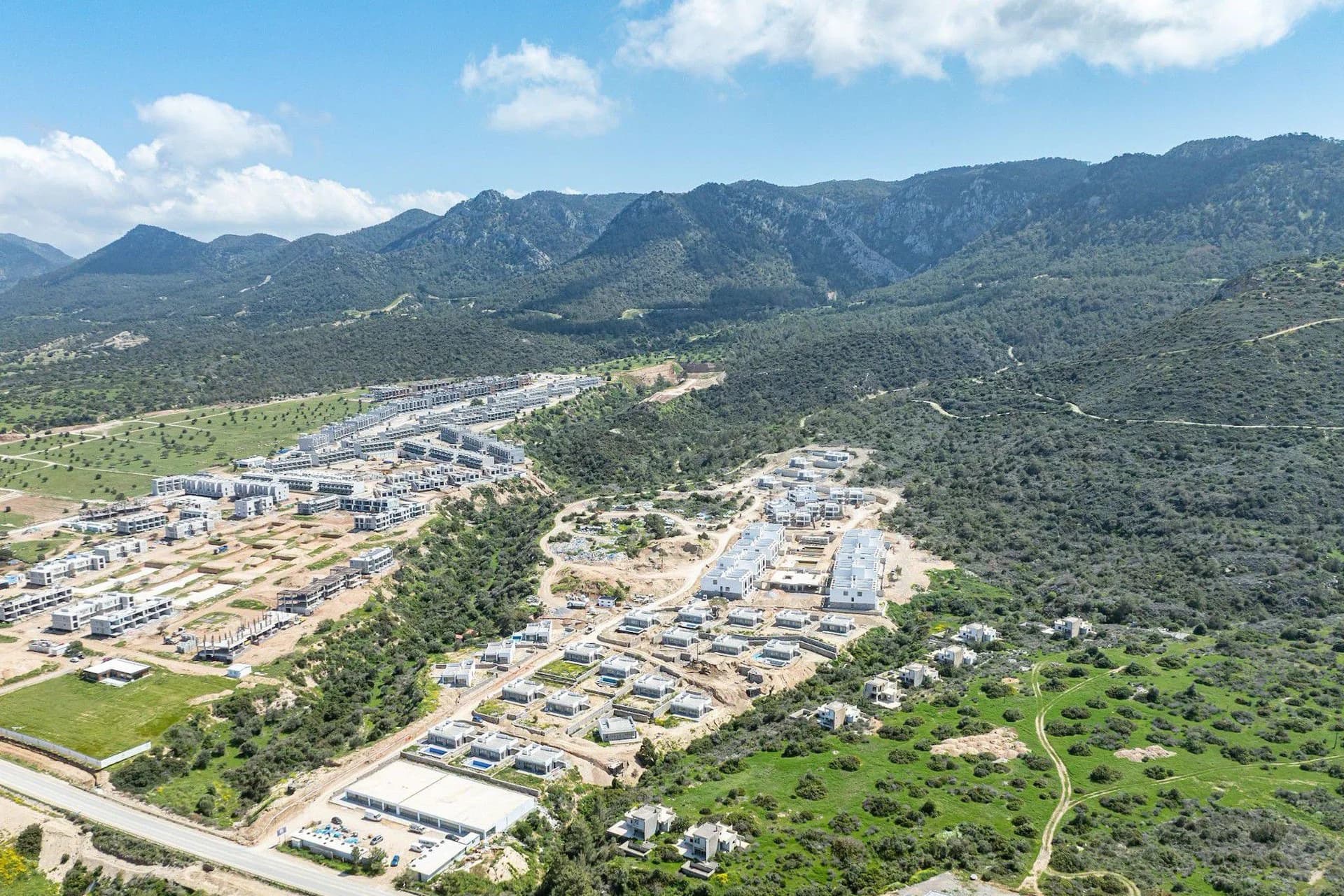 evergreen-9-exterior-3